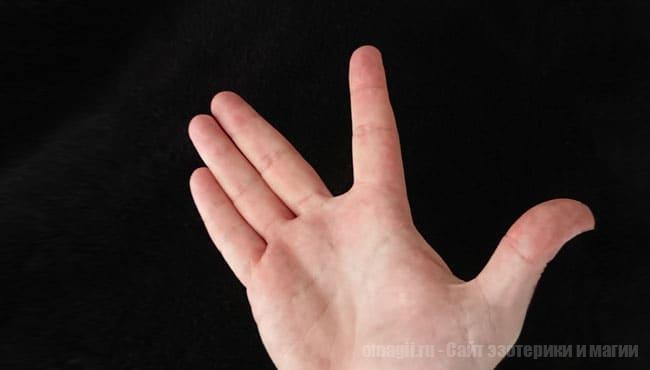 Указательный палец в хиромантии. Его значение